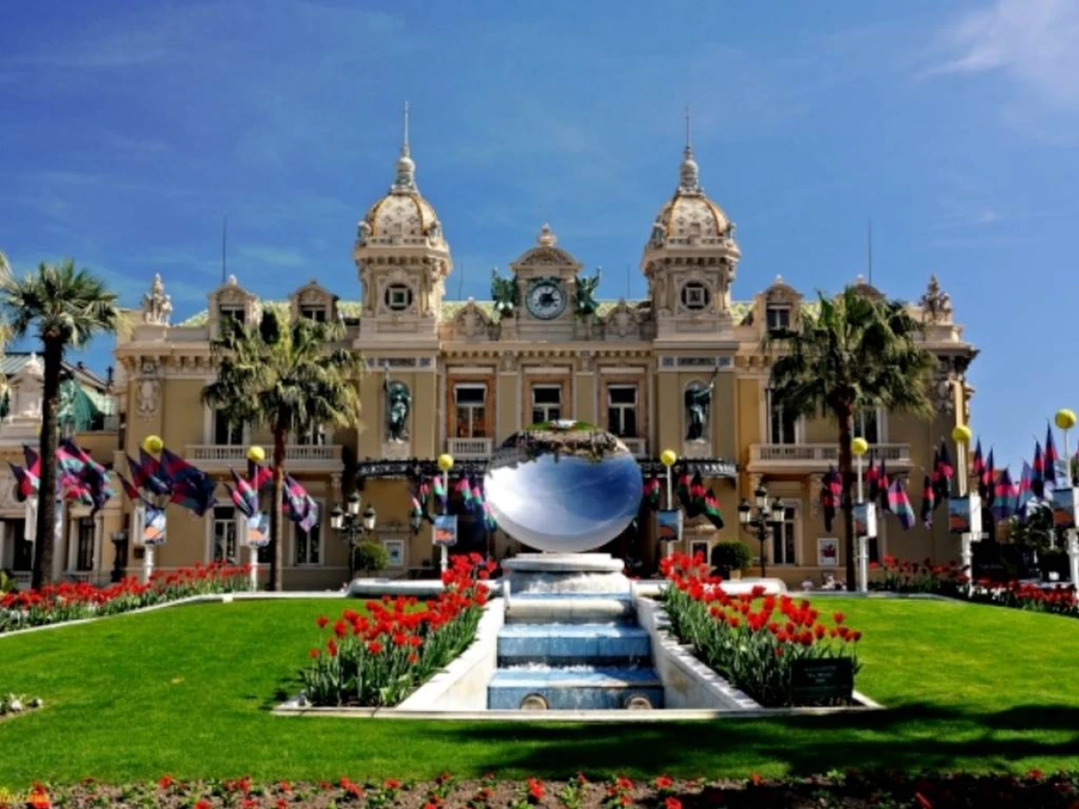 "Package"  Tour en Segway à Nice + Tour en Van Monaco - Bonjour Fun