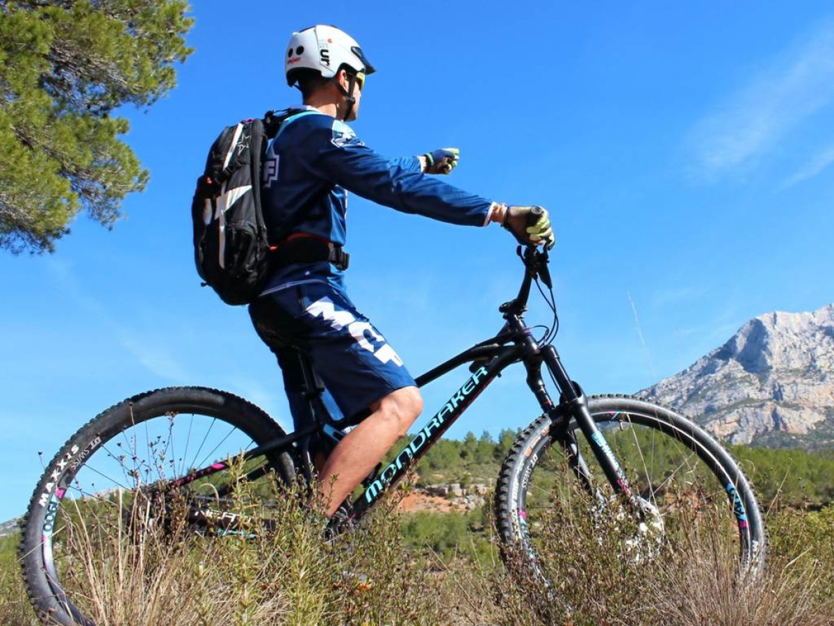 Rando avec moniteur diplômé (Min 8 Personnes) - Bonjour Fun