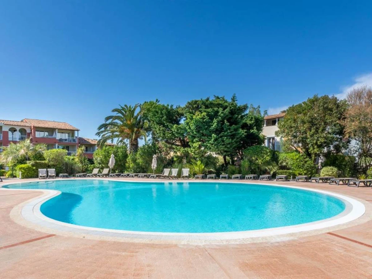 Résidence Pierre & Vacances le Hameau de la Pinède - Bonjour Fun