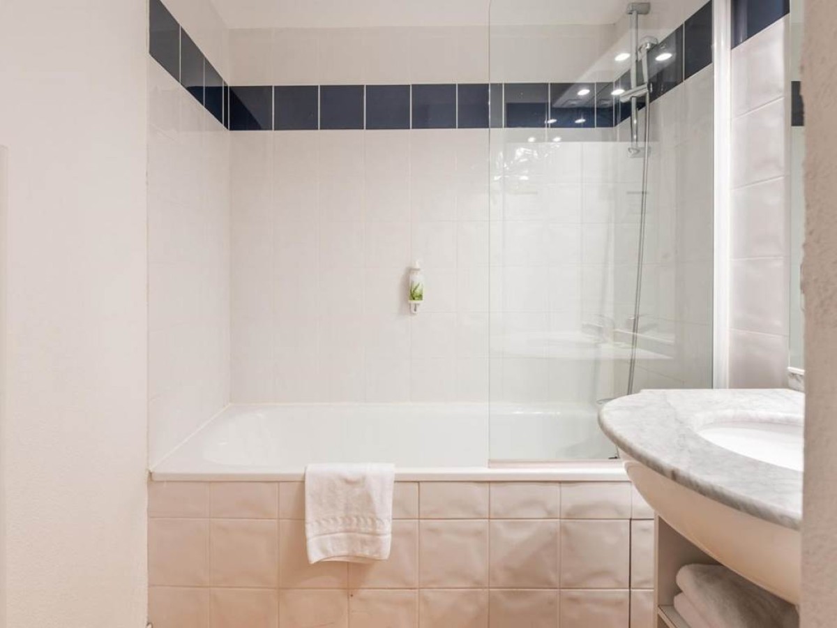 Residhotel Grenette - Bonjour Fun