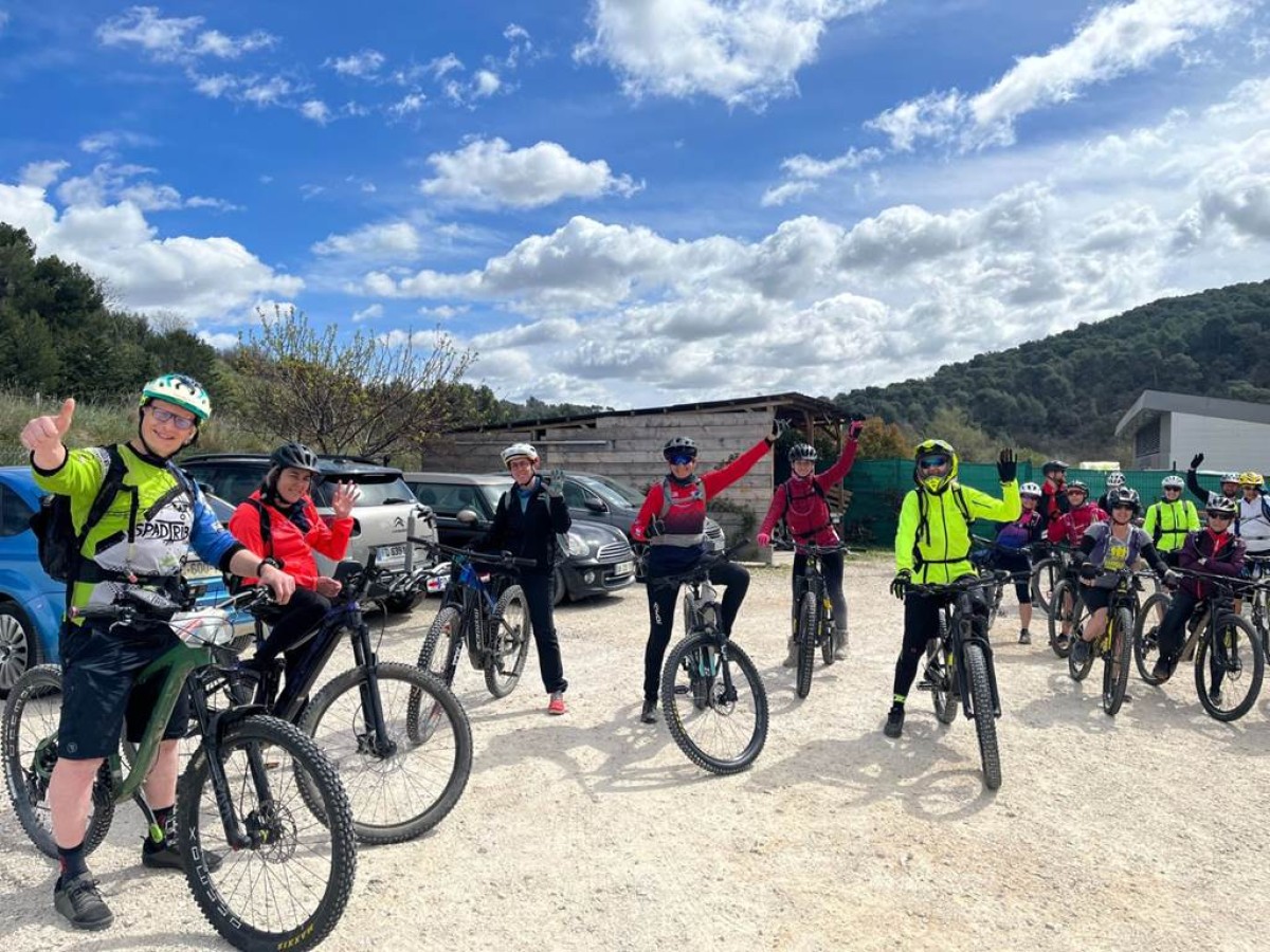 Séminaire - Team building (Groupe Min 6 Pers. Max 12 Pers.) - Bonjour Fun