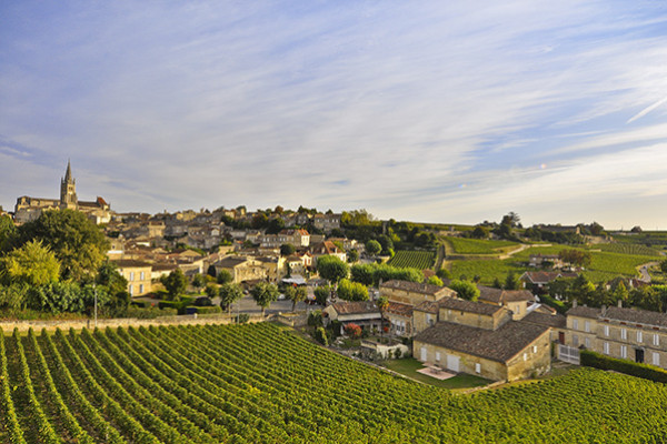 St Emilion - Patrimoine et Tradition - Bonjour Fun