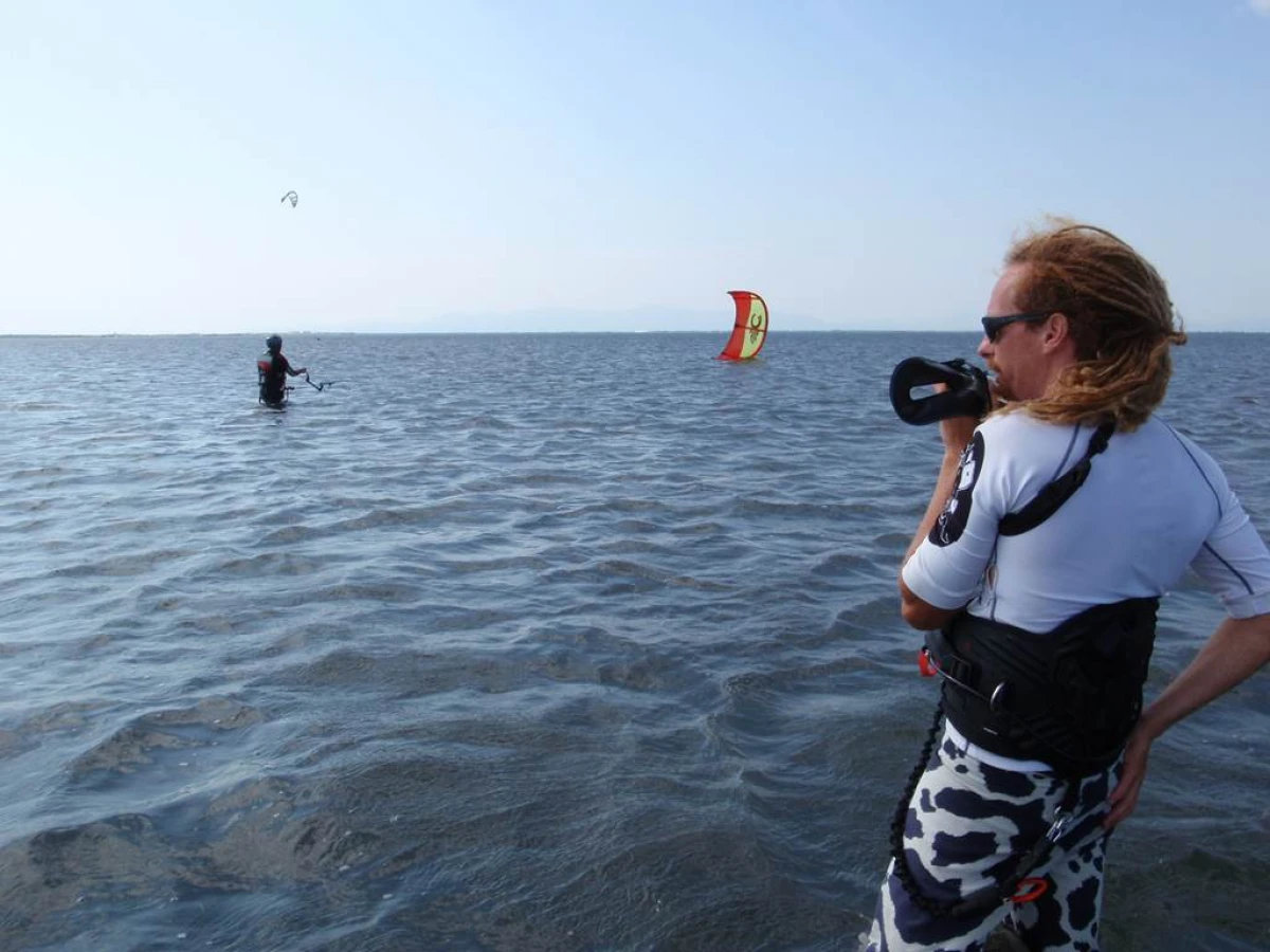 Stage de kitesurf 9 heures (3 cours) - Bonjour Fun