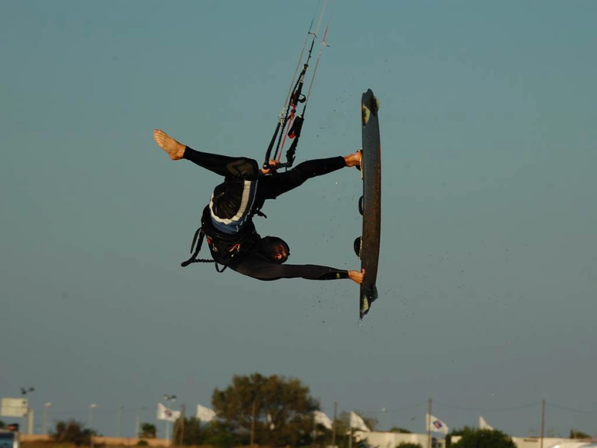 Stage de kitesurf 9 heures (3 cours) - Bonjour Fun