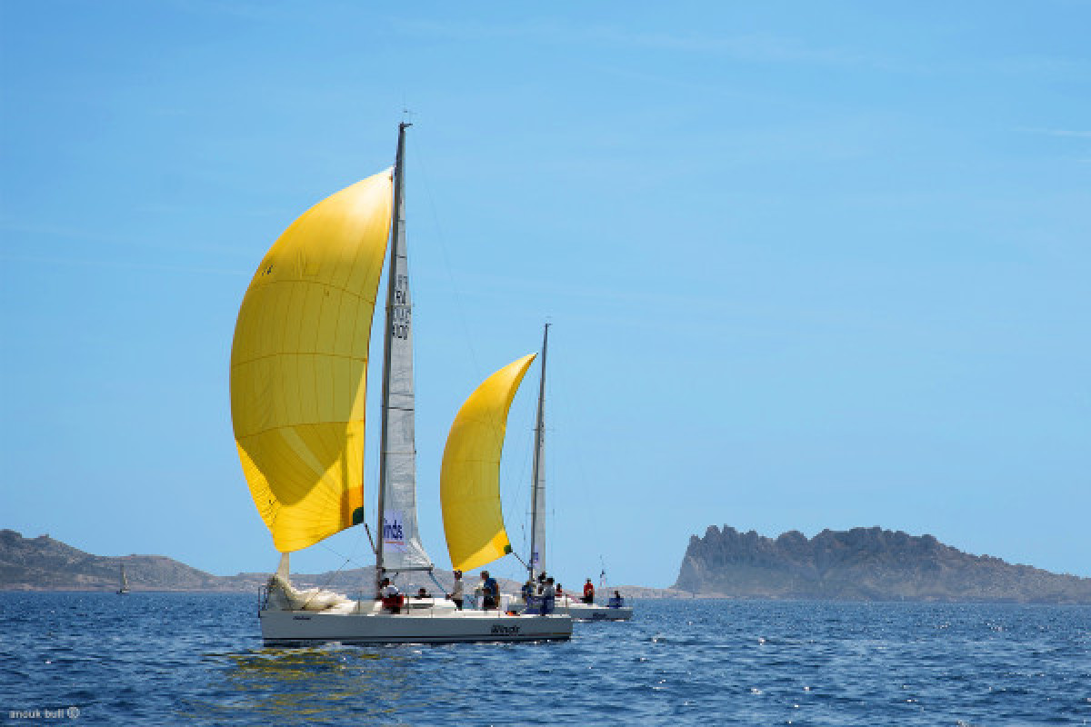 Stage de voile - Niveau 1-2 - FFV Habitable sur 5 jours - ADULTES MIXTE - Bonjour Fun