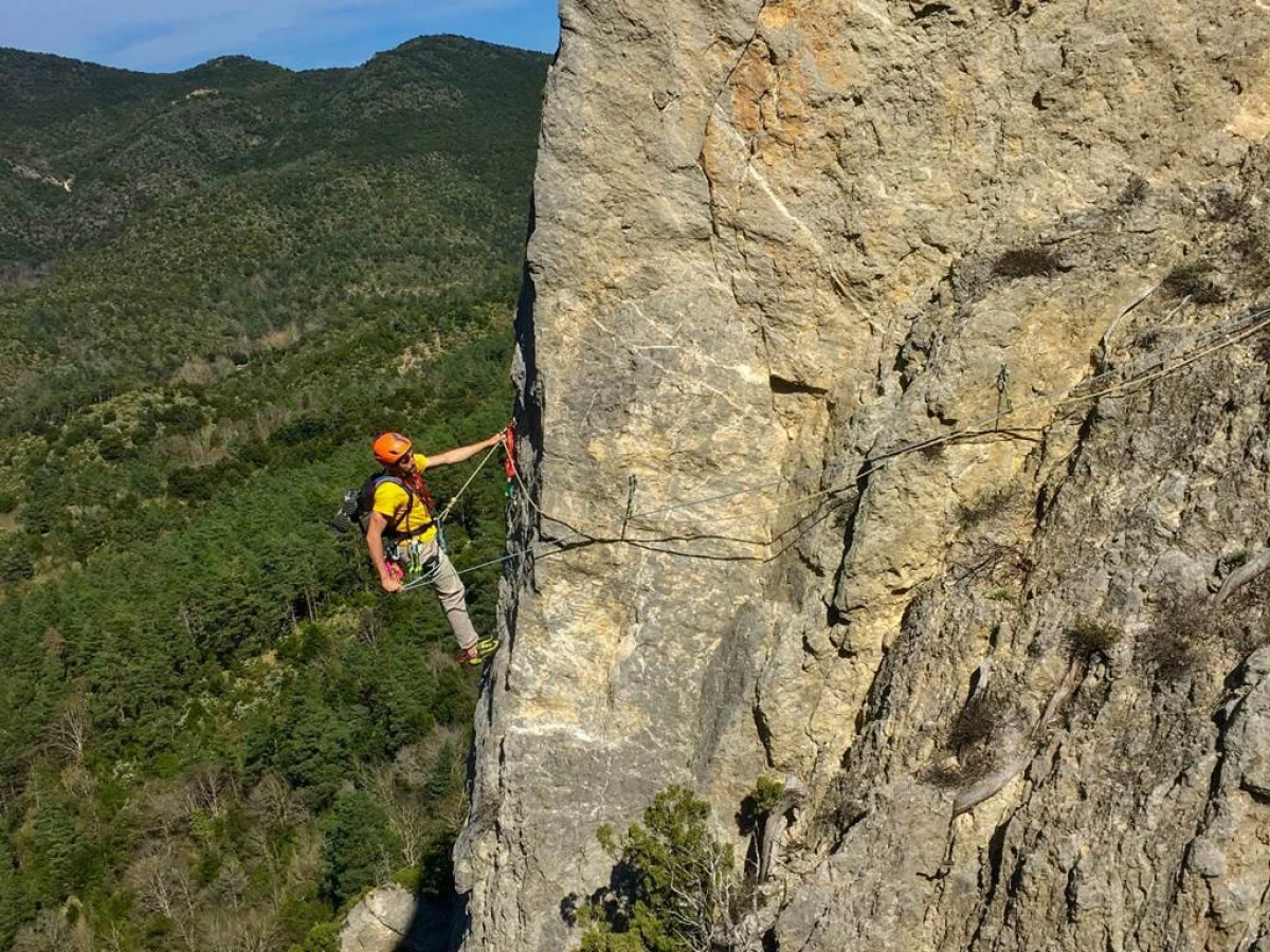 Stage initiation escalade grandes voies à Quillan (11), 3 j - Bonjour Fun