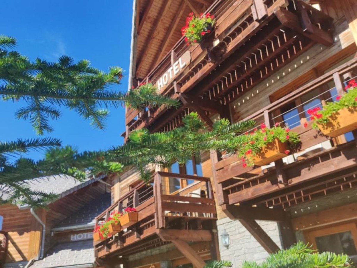 SUNWEB Hotel L'Ecrin des Neiges - Bonjour Fun