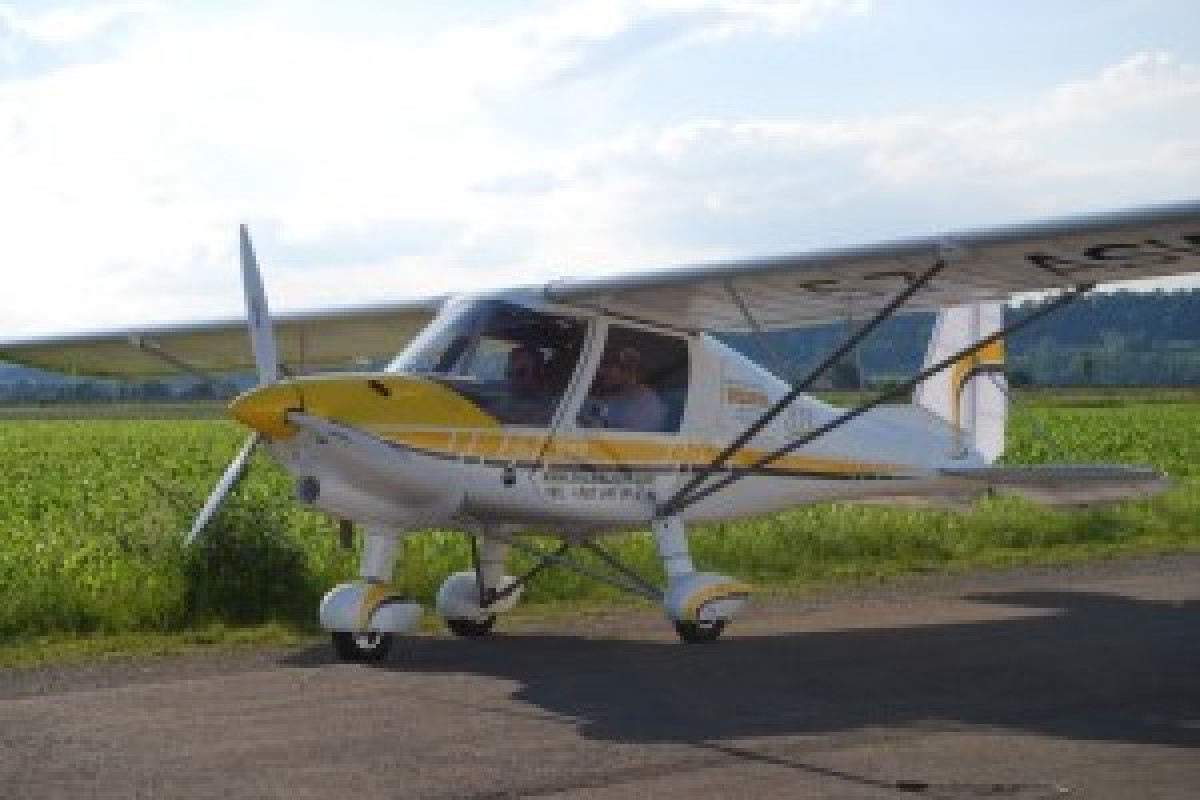 Survol en avion du CHATEAU DE NITRAY avec Commentaires culturels immersifs - Bonjour Fun