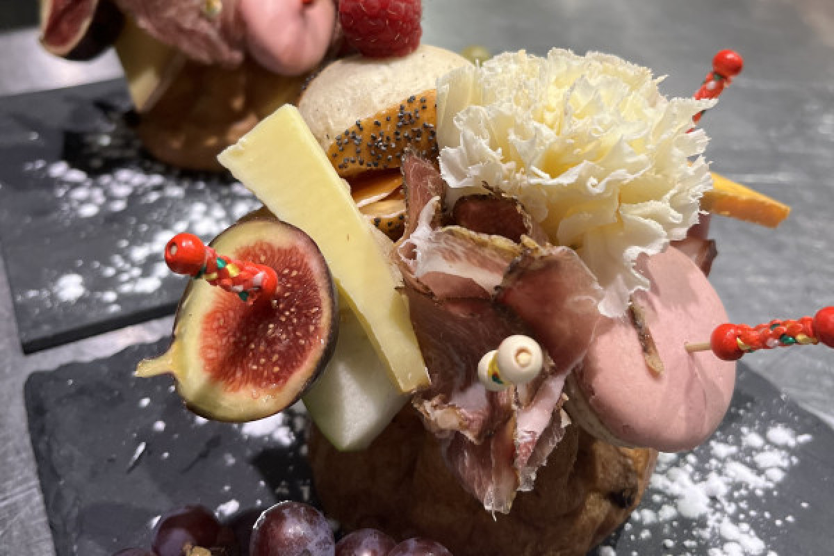 Tea time ou Vin gourmand avec visite de cave immersive - Bonjour Fun