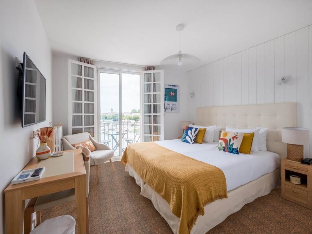 Tour de Nesle La Rochelle Vieux Port 3 etoiles - Bonjour Fun