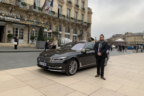 Mise à disposition véhicule/chauffeur Jour - 8H - Bonjour Fun