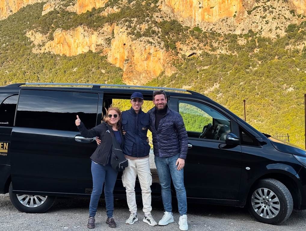 vip tourism transportation - Bonjour Fun