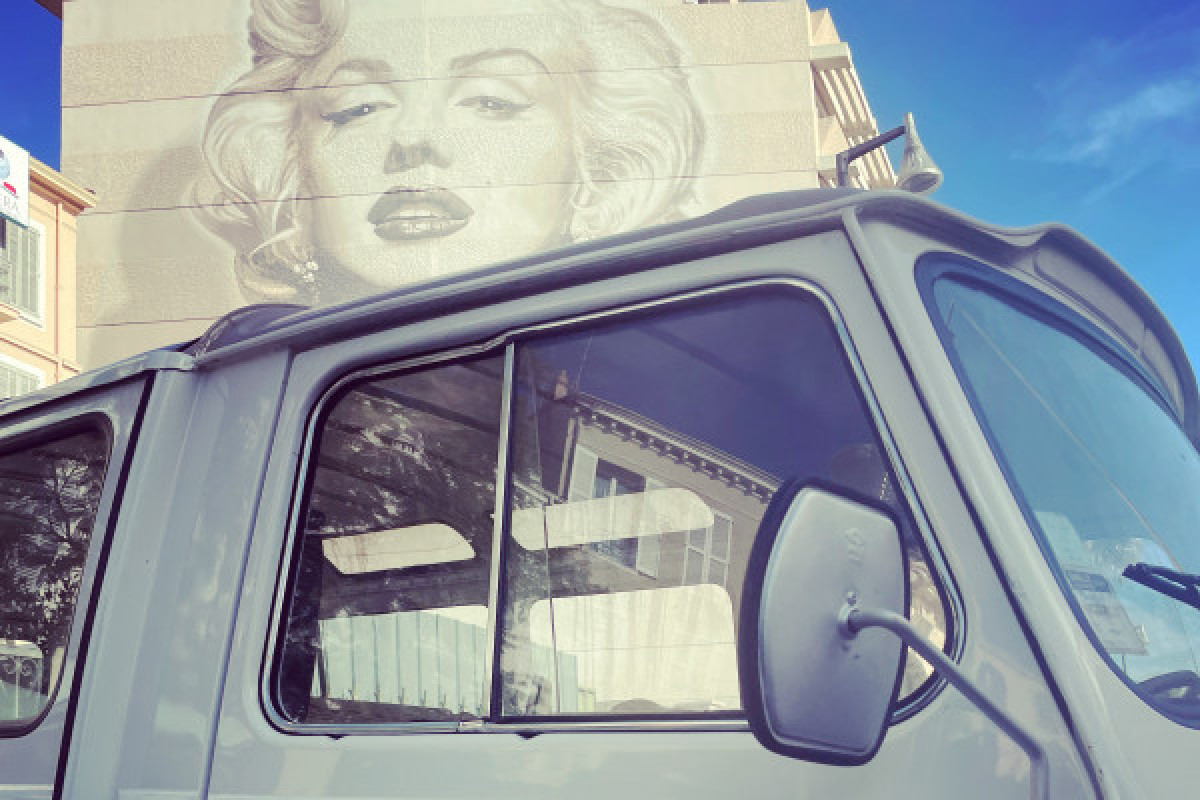 Visite de Cannes en Van Vintage  (2 heures) - Bonjour Fun