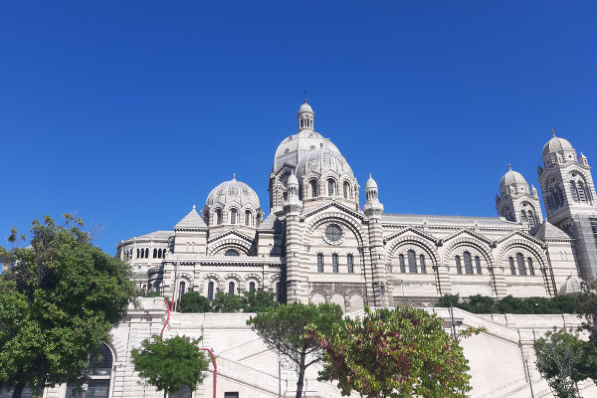 Visite de Marseille en Van (jusqu'à 8 personnes) - Bonjour Fun