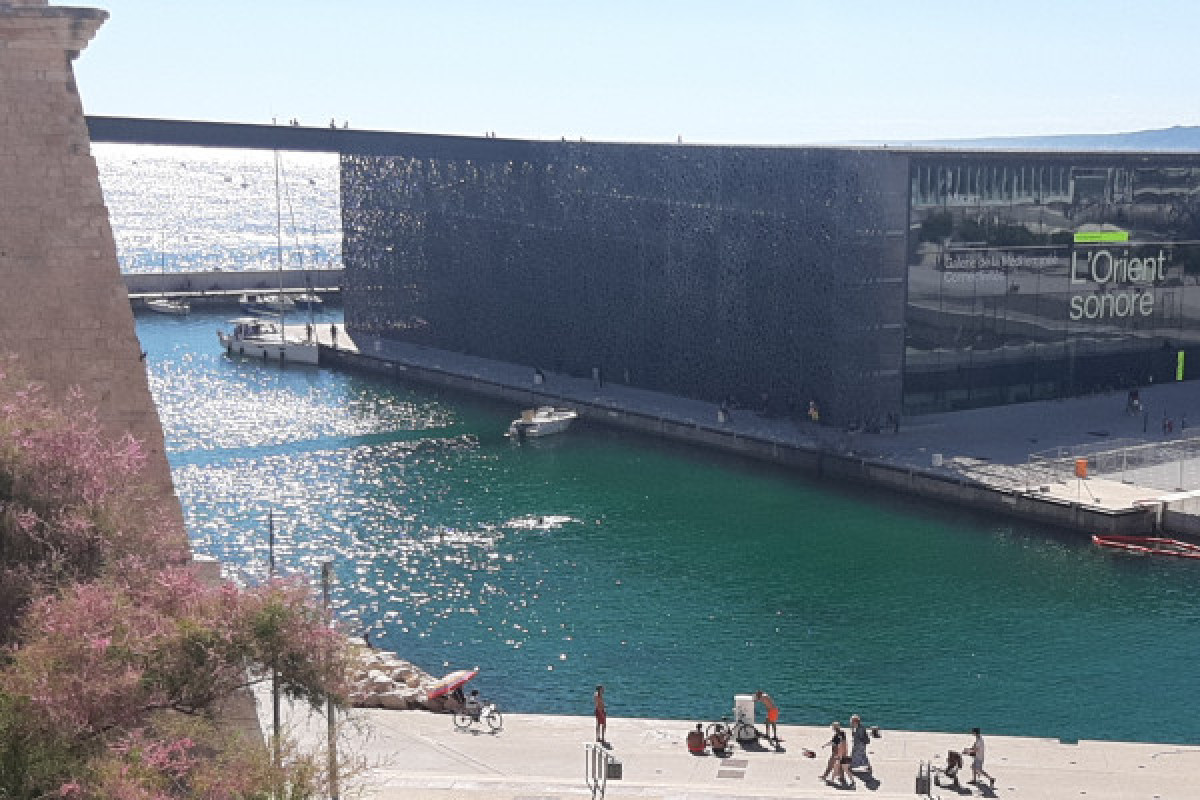 Visite de Marseille en Van (jusqu'à 8 personnes) - Bonjour Fun