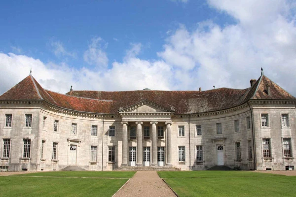 VISITE DU CHÂTEAU DE MONCLEY - Bonjour Fun
