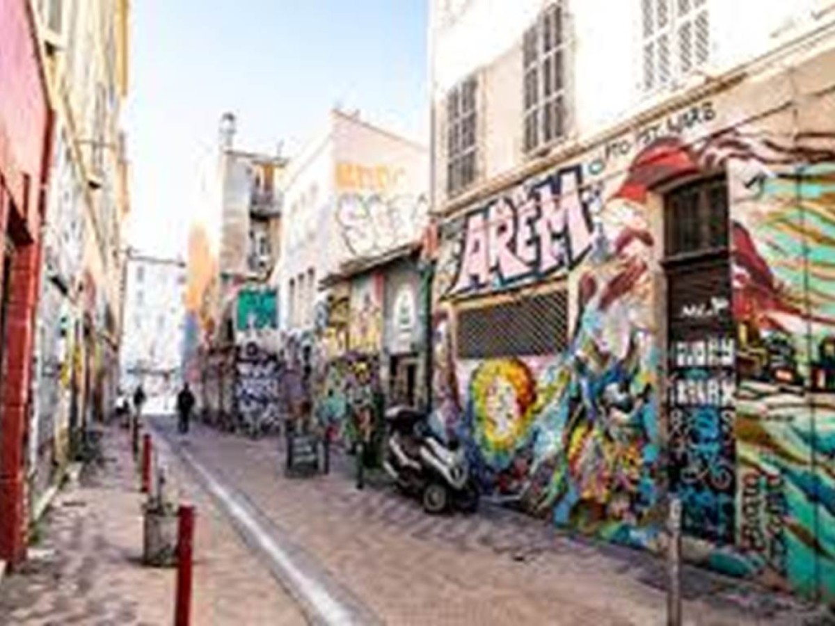 Visite du vieux Marseille et quartier artistique - Bonjour Fun