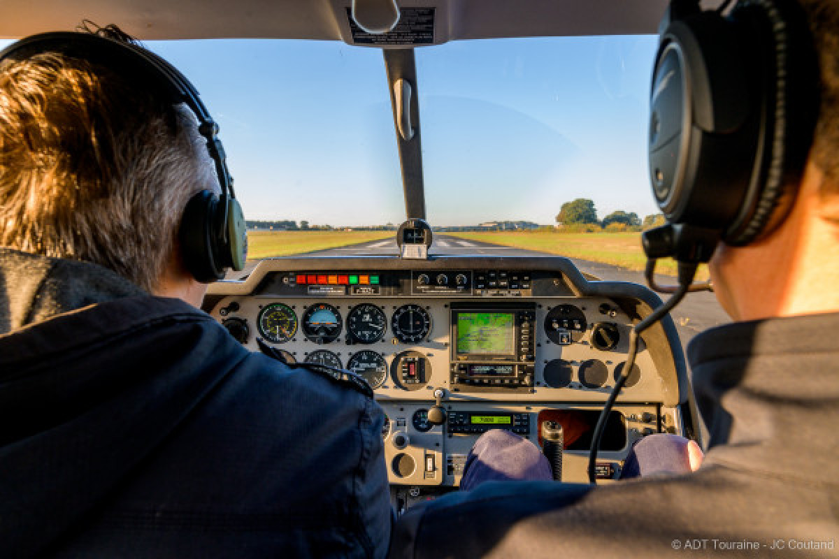 Visite en avion du CHATEAU DU GRAND CHATELET avec Audioguide culturel immersif - Bonjour Fun