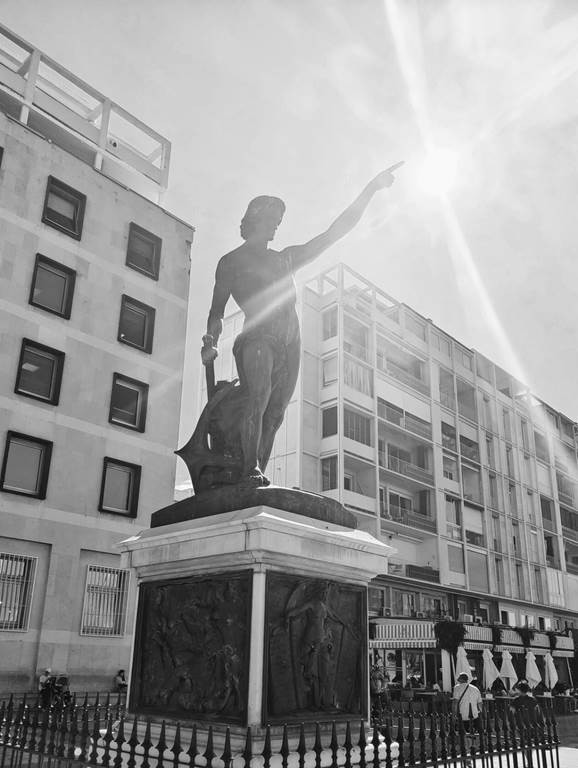 Visite Guidée Histoire de Toulon - Bonjour Fun
