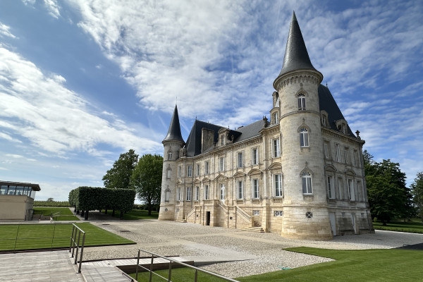 Wine tour Médoc au départ de Saint-Emilion - Bonjour Fun
